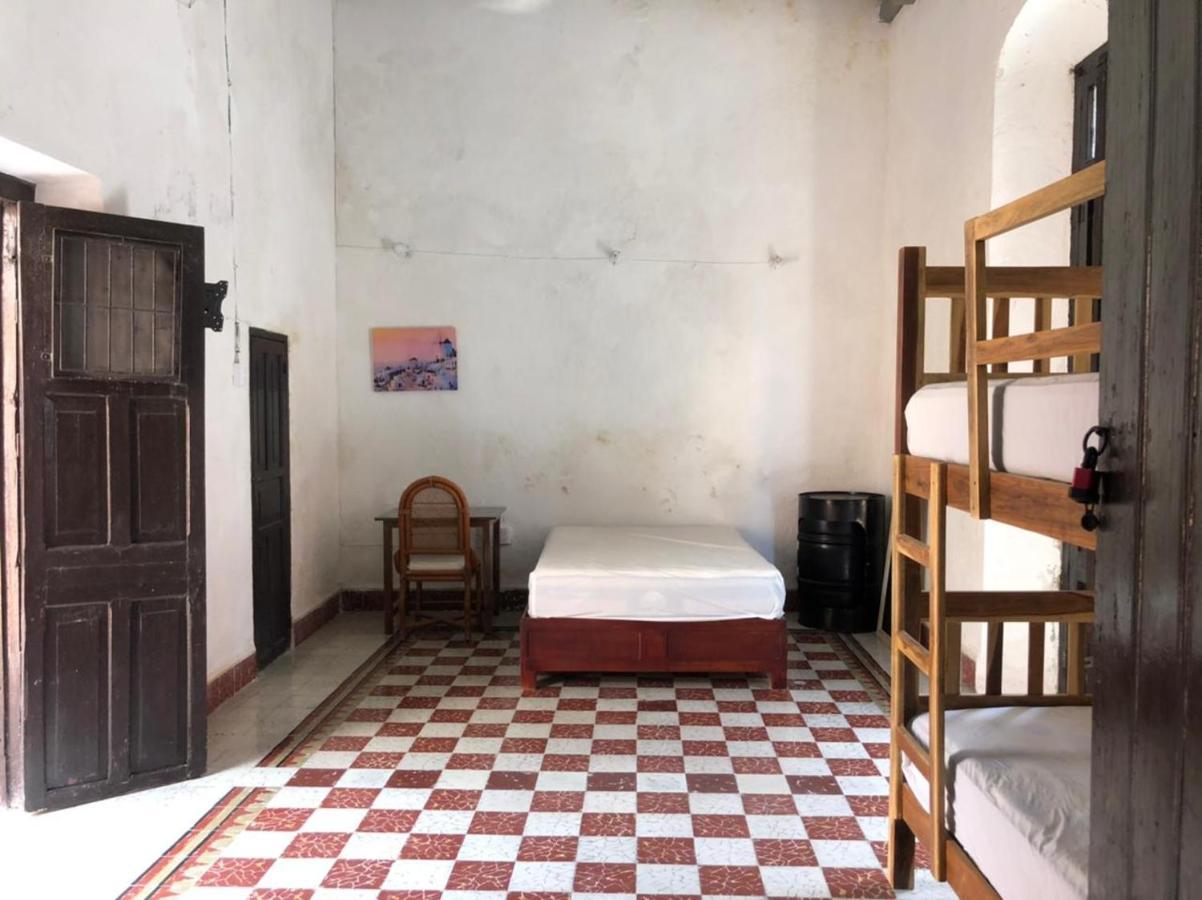 Hostel Casa Quetzal カンペチェ エクステリア 写真
