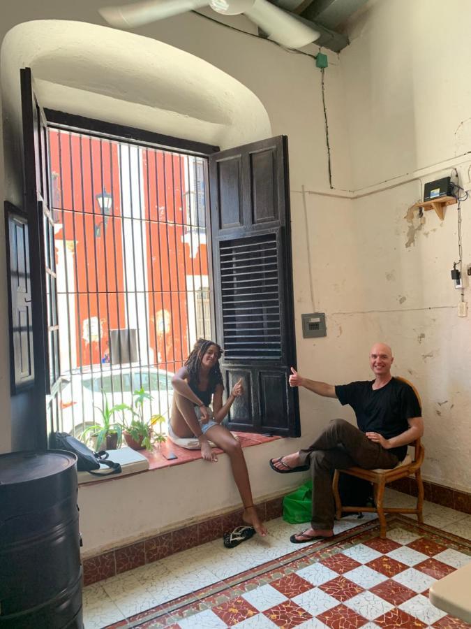 Hostel Casa Quetzal カンペチェ エクステリア 写真